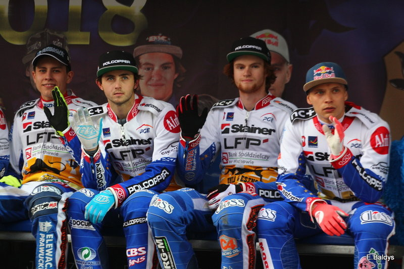 Stal była twarda (zdjęcia)