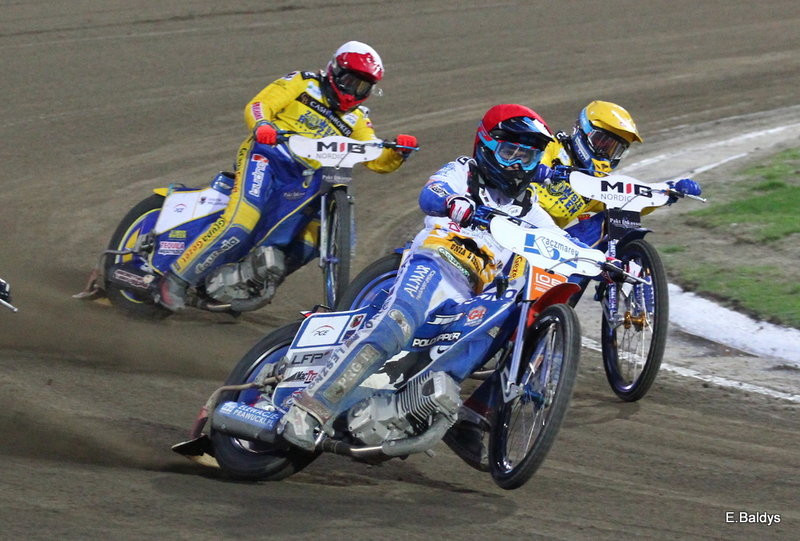 Stal była twarda (zdjęcia)