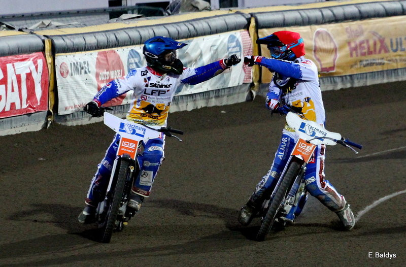 Stal była twarda (zdjęcia)