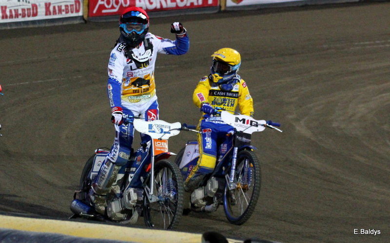 Stal była twarda (zdjęcia)