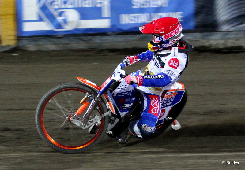 Stal była twarda (zdjęcia)