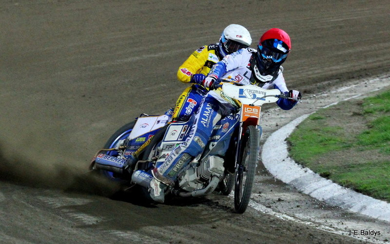 Stal była twarda (zdjęcia)