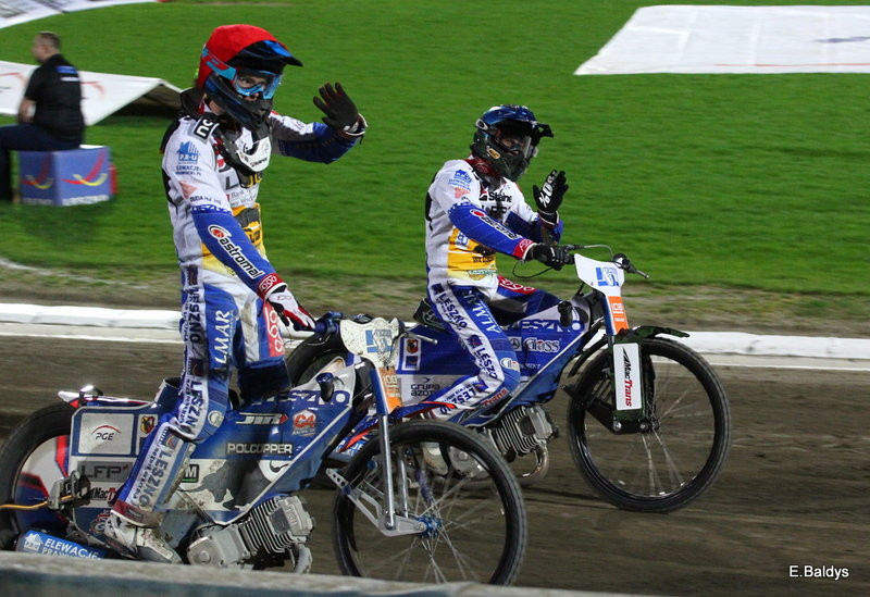 Stal była twarda (zdjęcia)