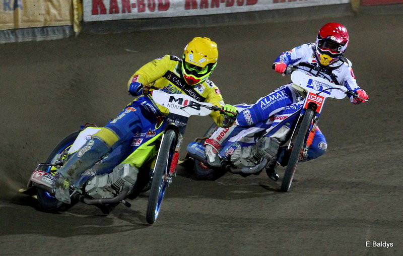 Stal była twarda (zdjęcia)