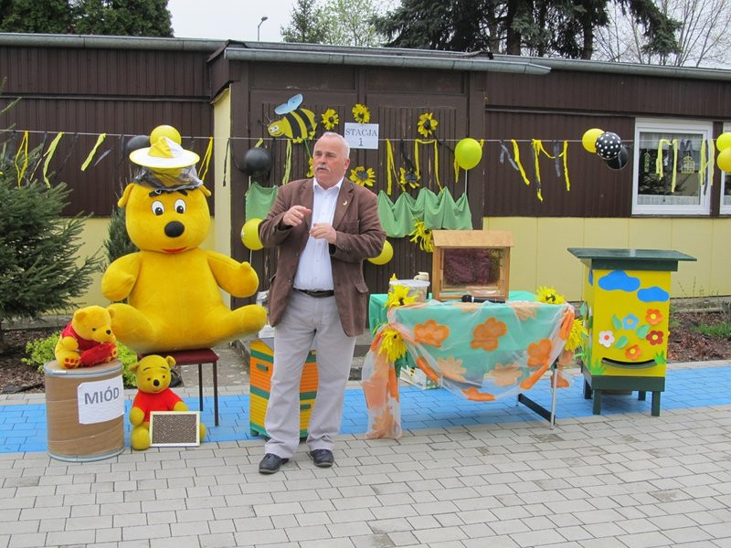 Atak pszczół w centrum Leszna (zdjęcia)