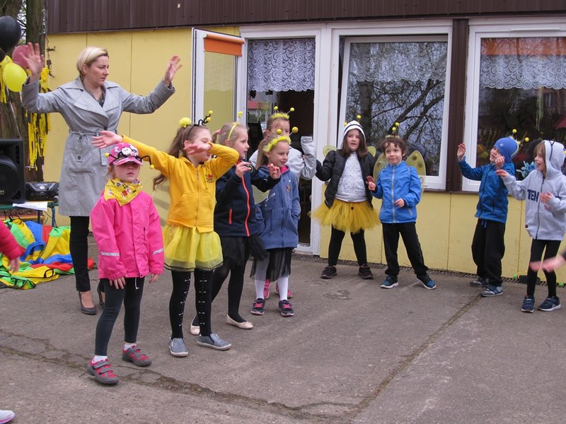 Atak pszczół w centrum Leszna (zdjęcia)