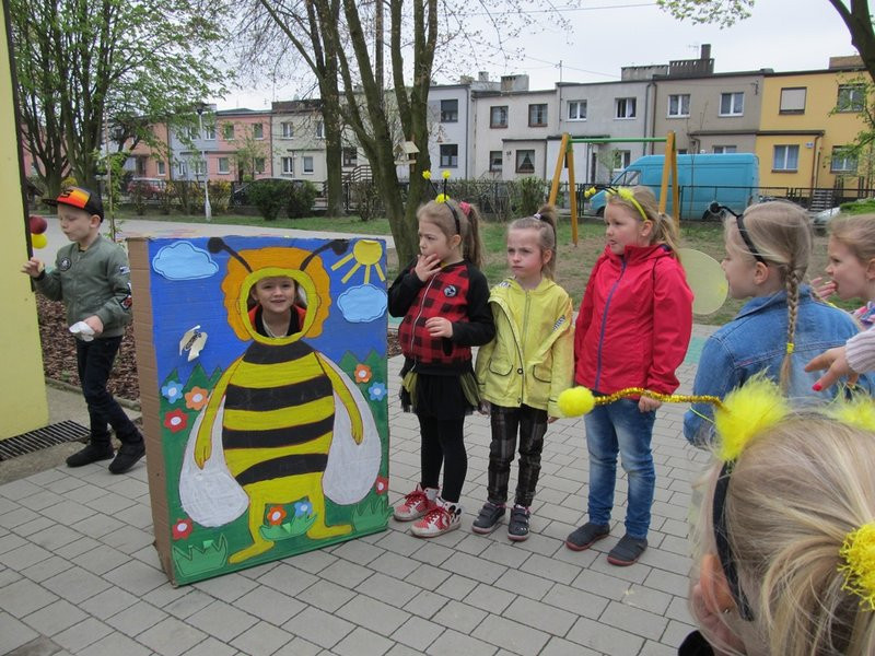 Atak pszczół w centrum Leszna (zdjęcia)