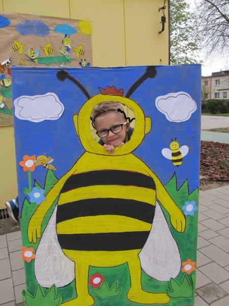 Atak pszczół w centrum Leszna (zdjęcia)