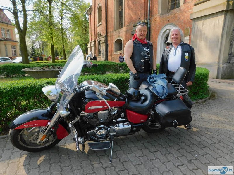 Poświęcili motocykle i ruszyli w trasę (zdjęcia)