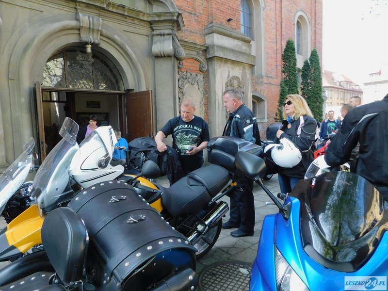 Poświęcili motocykle i ruszyli w trasę (zdjęcia)