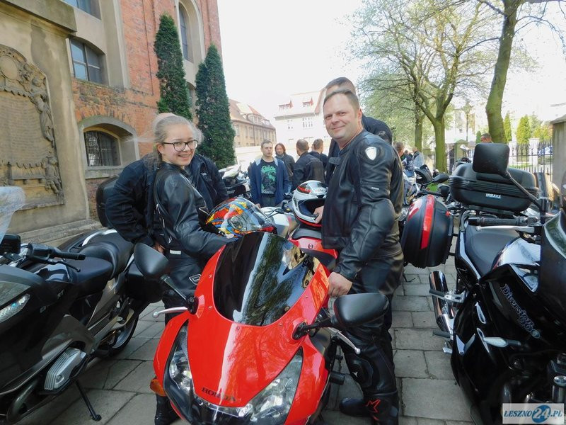 Poświęcili motocykle i ruszyli w trasę (zdjęcia)