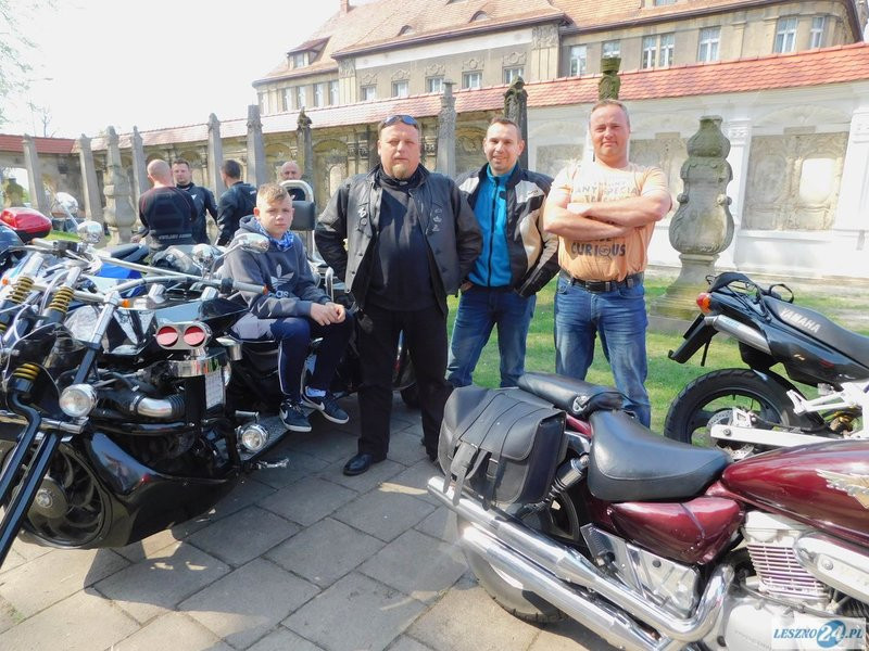 Poświęcili motocykle i ruszyli w trasę (zdjęcia)