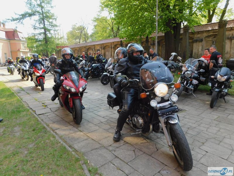 Poświęcili motocykle i ruszyli w trasę (zdjęcia)