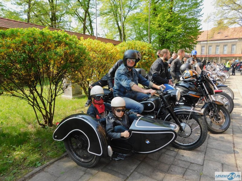 Poświęcili motocykle i ruszyli w trasę (zdjęcia)