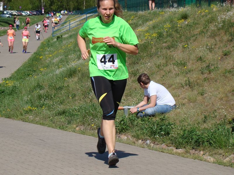 Biegli, szli z kijkami, jechali na rolkach (zdjęcia)