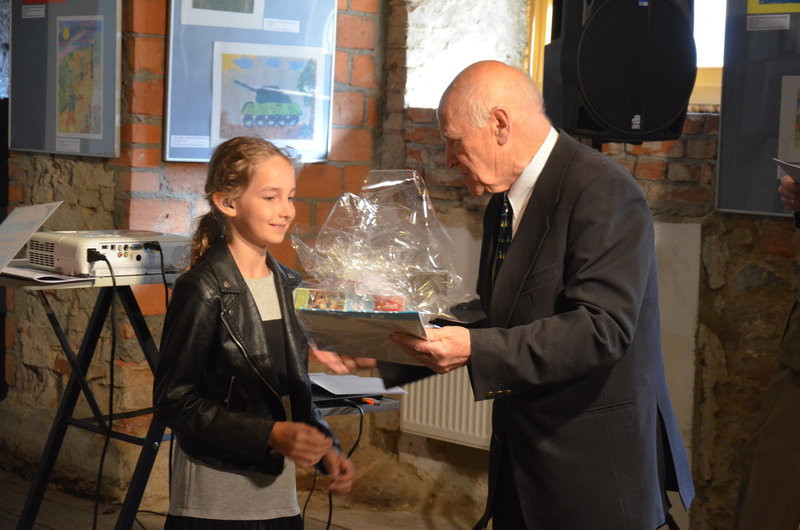 Portret Wojska Polskiego w leszczyńskiej bibliotece (zdjęcia)