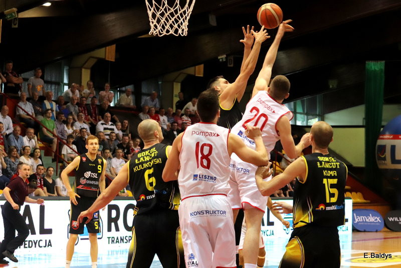 Sokół prowadzi 1:0! (zdjęcia)