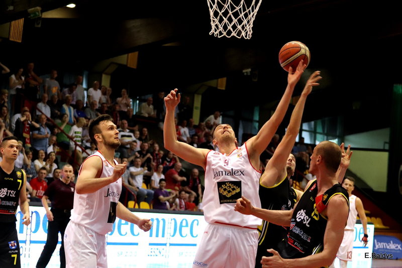 Sokół prowadzi 1:0! (zdjęcia)