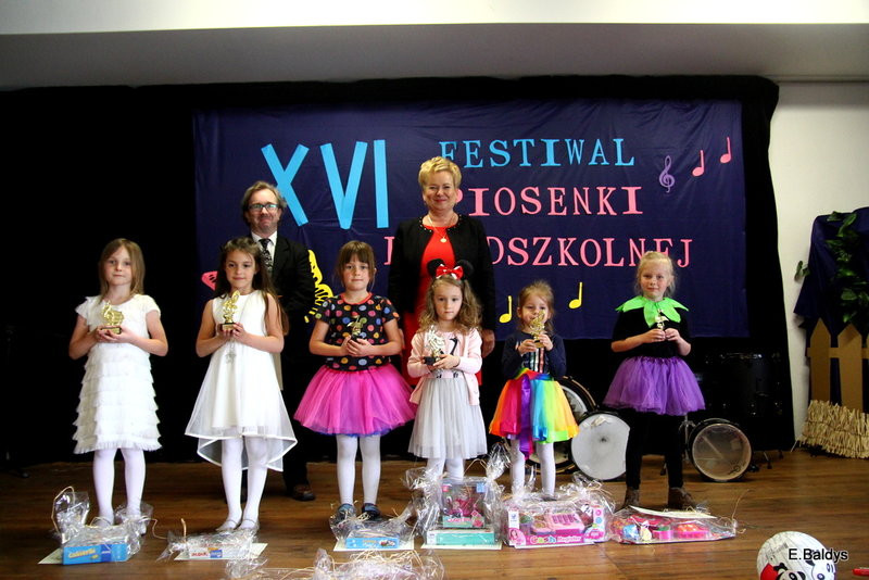 XVI Festiwal Piosenki w PM 13 (zdjęcia)