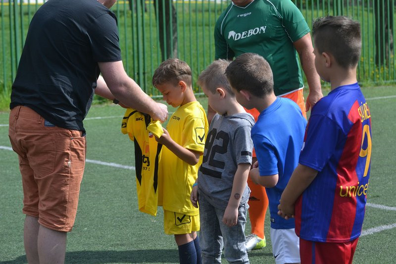 Turniej piłkarski w Krzemieniewie (zdjęcia)