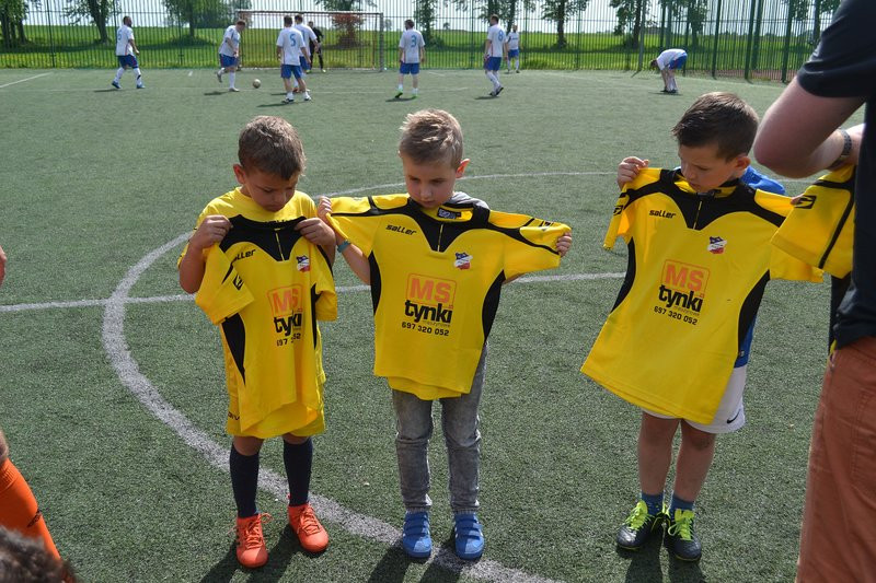 Turniej piłkarski w Krzemieniewie (zdjęcia)