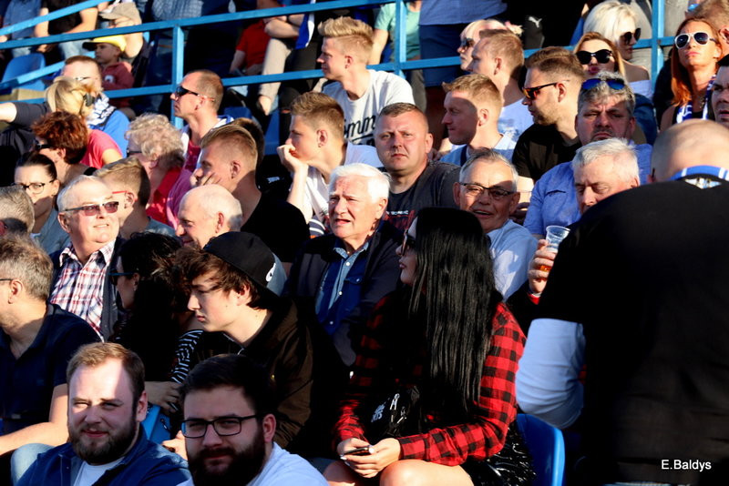 Kibice na meczu Leszno-Częstochowa