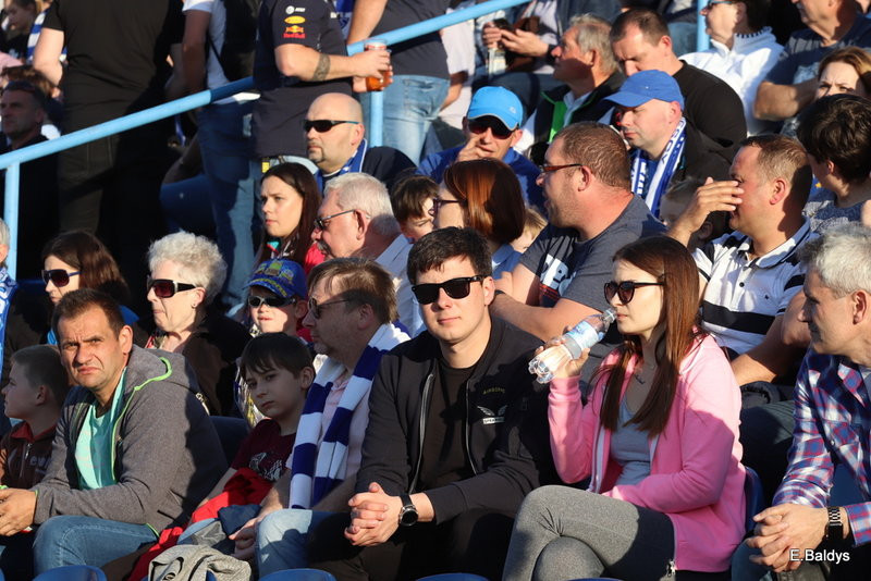 Kibice na meczu Leszno-Częstochowa