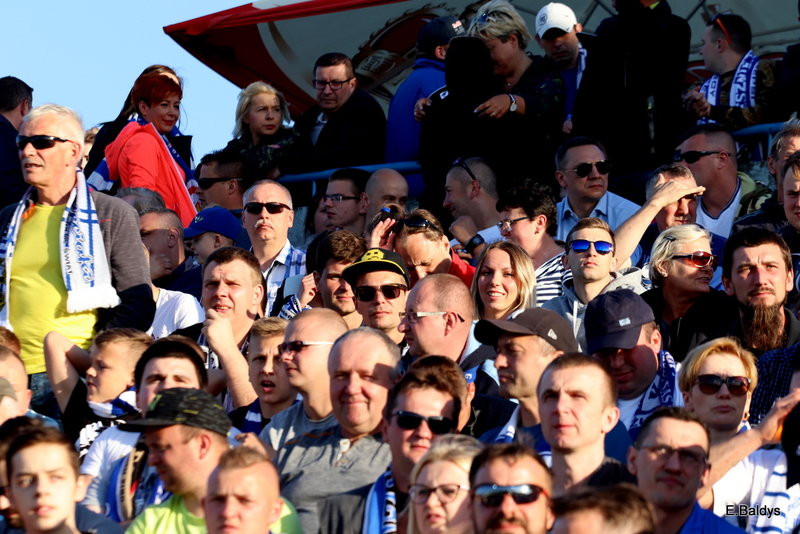 Kibice na meczu Leszno-Częstochowa