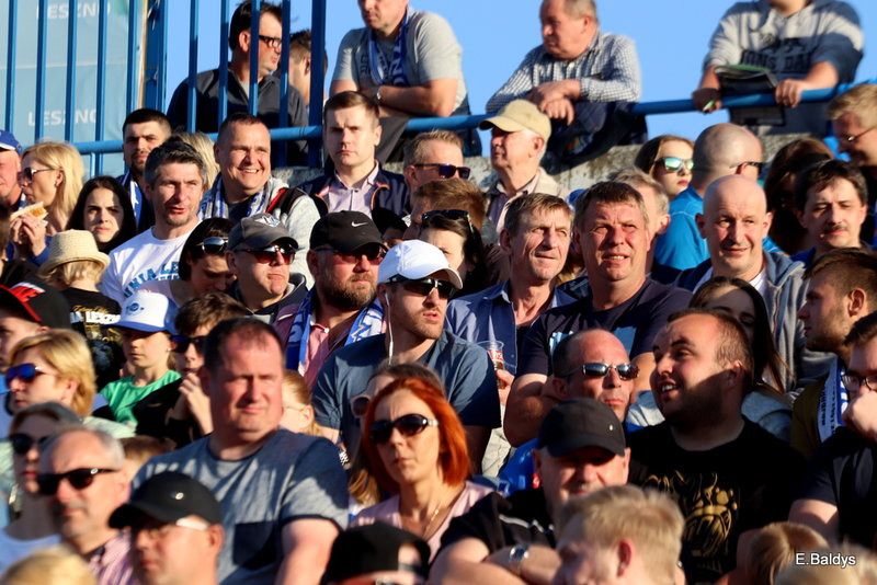 Kibice na meczu Leszno-Częstochowa