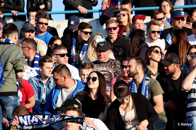 Kibice na meczu Leszno-Częstochowa