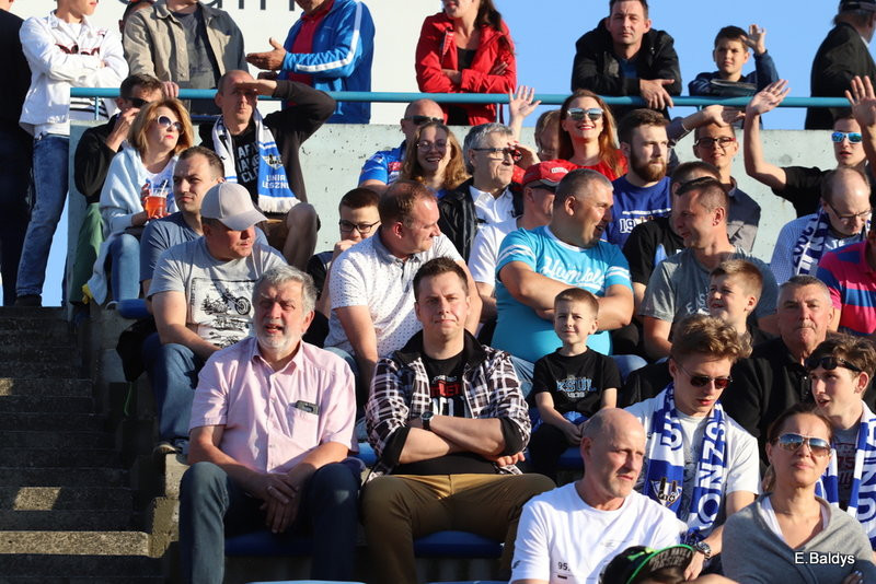 Kibice na meczu Leszno-Częstochowa