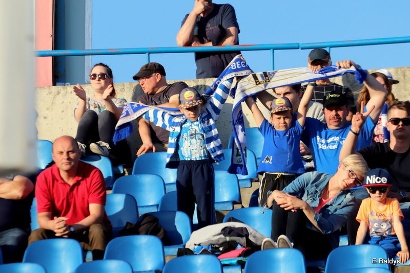 Kibice na meczu Leszno-Częstochowa