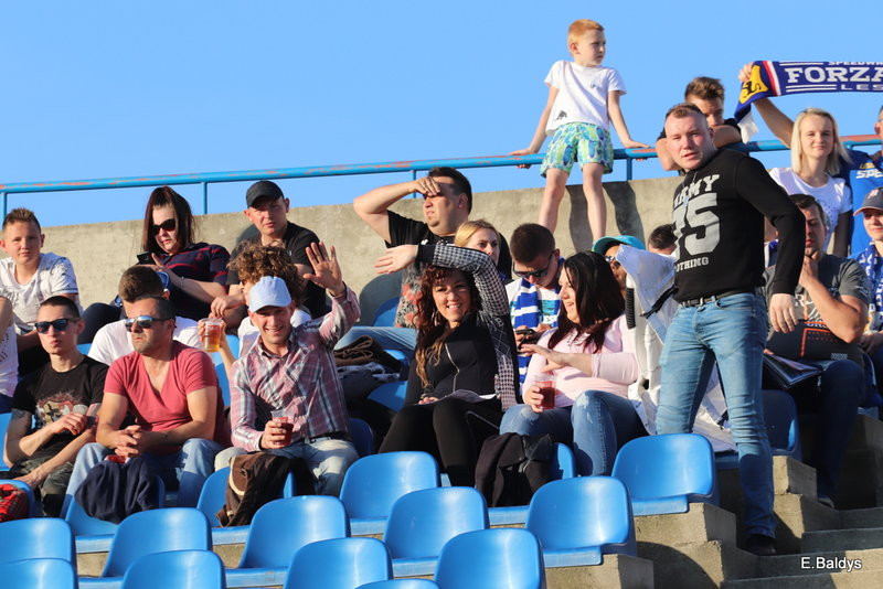 Kibice na meczu Leszno-Częstochowa