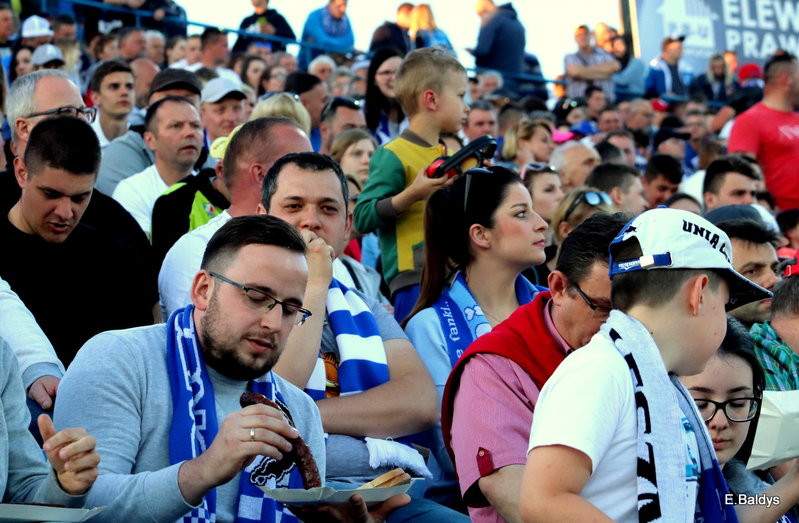 Kibice na meczu Leszno-Częstochowa
