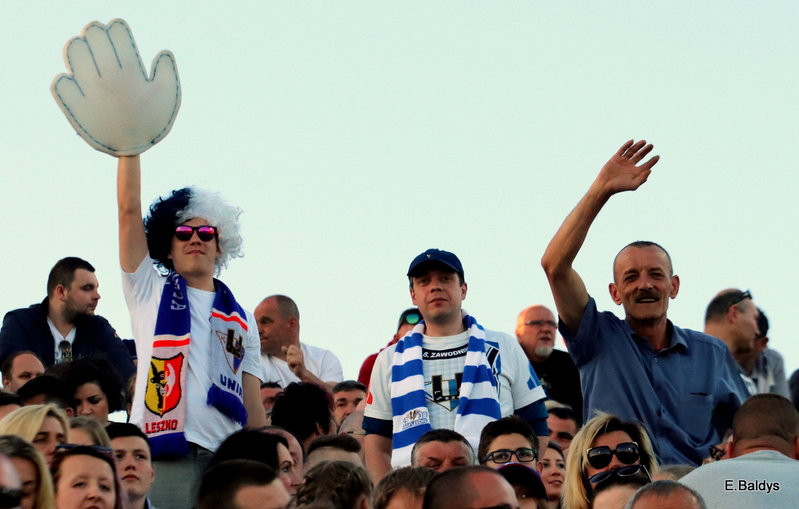Kibice na meczu Leszno-Częstochowa