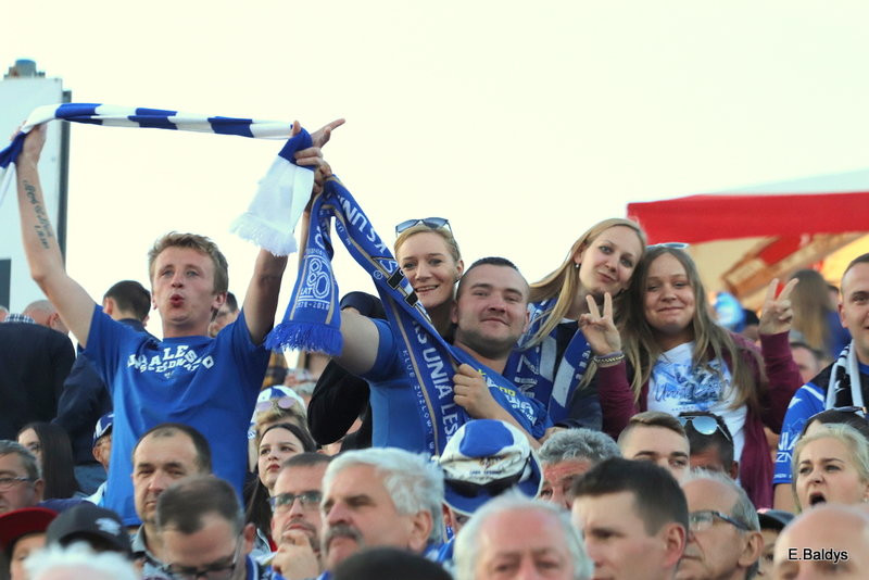 Kibice na meczu Leszno-Częstochowa