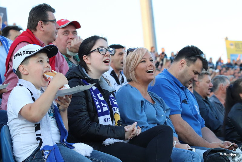 Kibice na meczu Leszno-Częstochowa