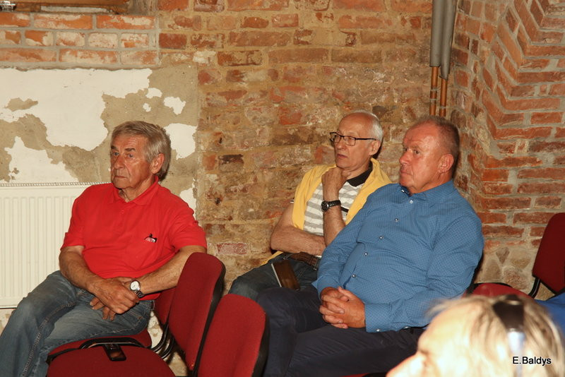 W bibliotece o żużlu (zdjęcia)