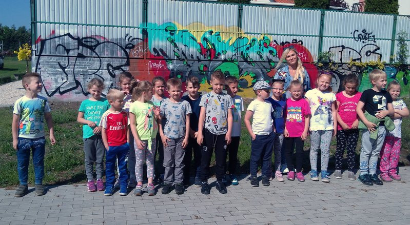 Studenci przedszkolakom (zdjęcia)