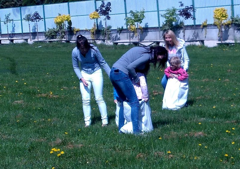 Studenci przedszkolakom (zdjęcia)