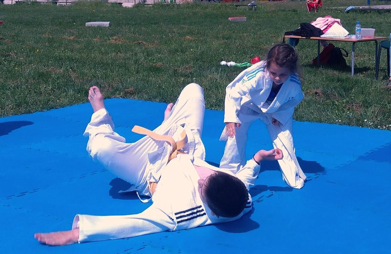 Studenci przedszkolakom (zdjęcia)