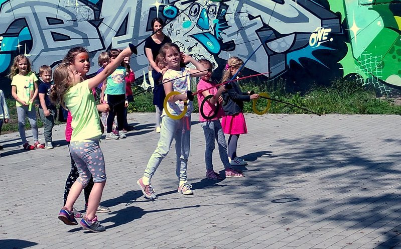 Studenci przedszkolakom (zdjęcia)