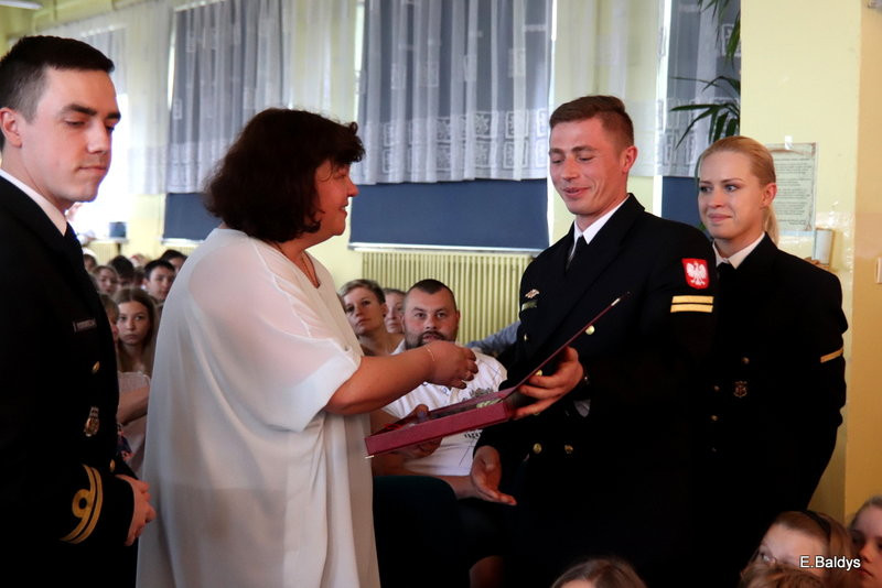 SP 2 w Lesznie obchodziła swoje święto (zdjęcia)