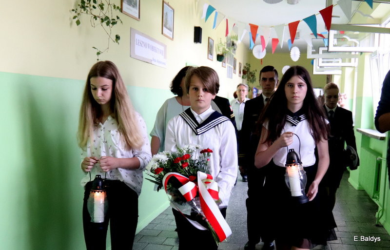 SP 2 w Lesznie obchodziła swoje święto (zdjęcia)