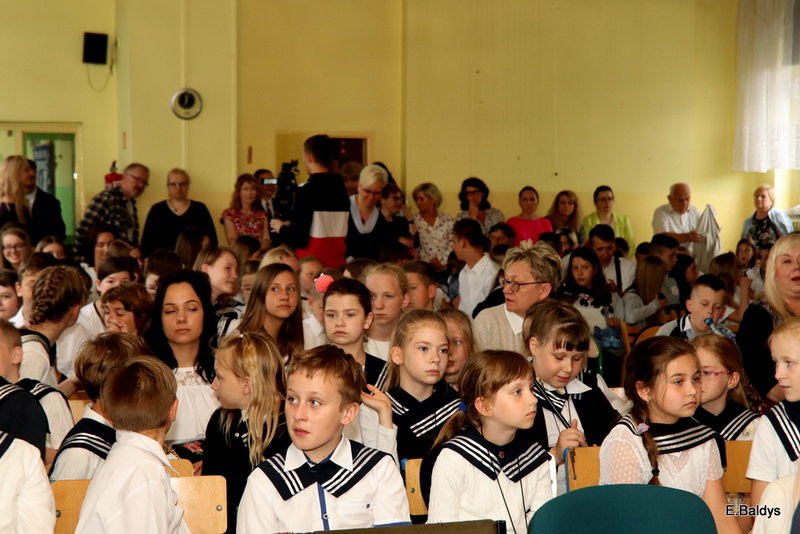 SP 2 w Lesznie obchodziła swoje święto (zdjęcia)