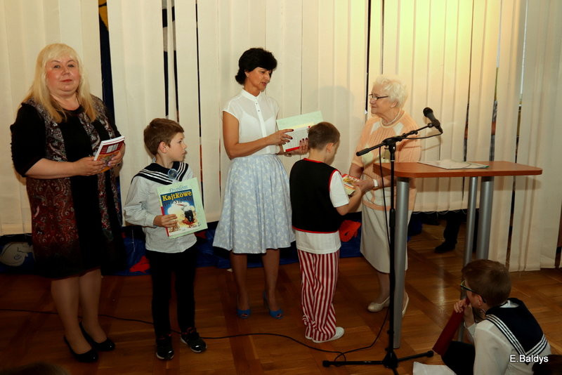 SP 2 w Lesznie obchodziła swoje święto (zdjęcia)