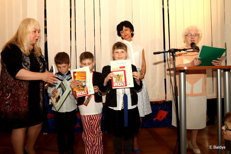 SP 2 w Lesznie obchodziła swoje święto (zdjęcia)