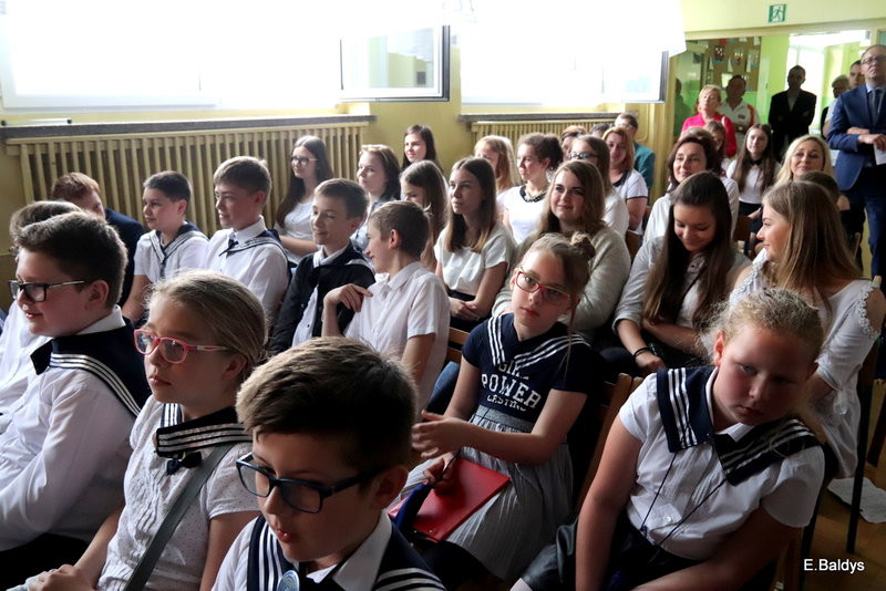 SP 2 w Lesznie obchodziła swoje święto (zdjęcia)