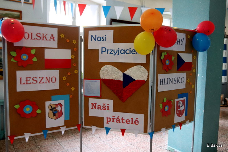 SP 2 w Lesznie obchodziła swoje święto (zdjęcia)