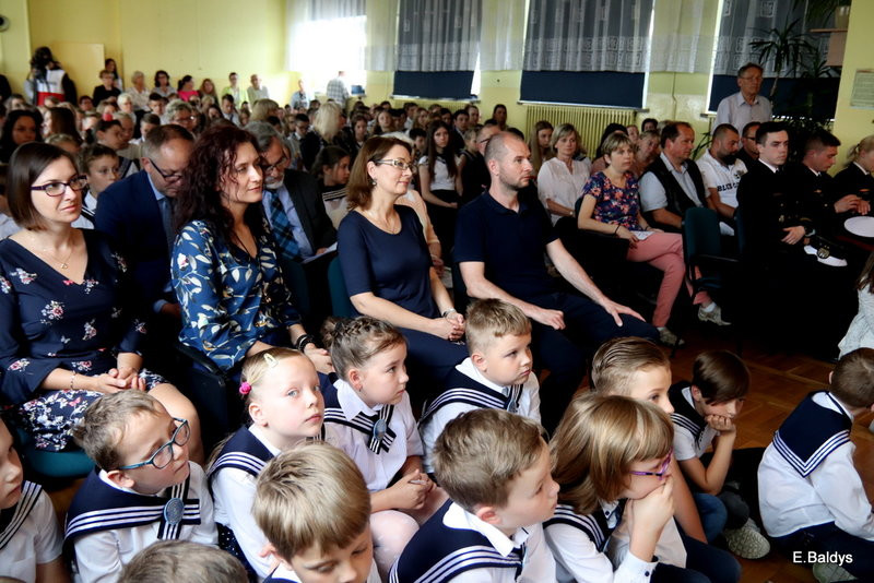 SP 2 w Lesznie obchodziła swoje święto (zdjęcia)